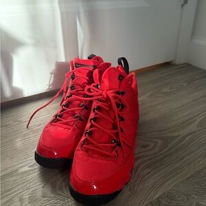 Red Jordan 9 basketball trainers